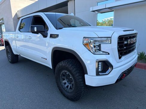 Used 2021 GMC Sierra 1500 AT4 w/ AT4 Value Package AWD/4WD image 11