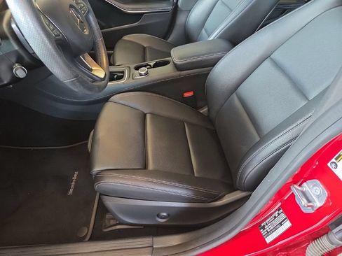Used 2019 Mercedes-Benz CLA 250 4MATIC image 8