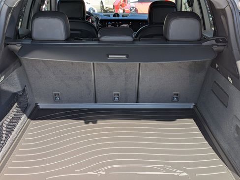 New 2026 Porsche Cayenne S image 21