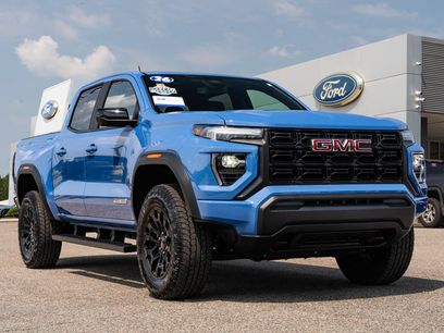 Used 2026 GMC Canyon Elevation