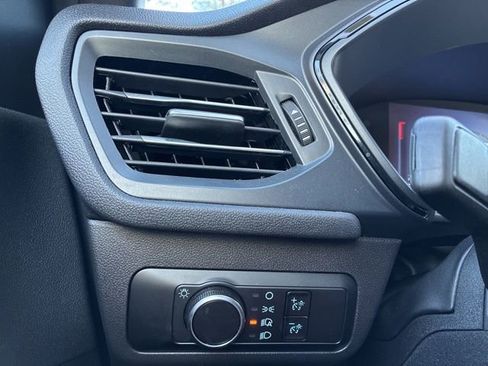 Used 2025 Ford Escape ST-Line image 25