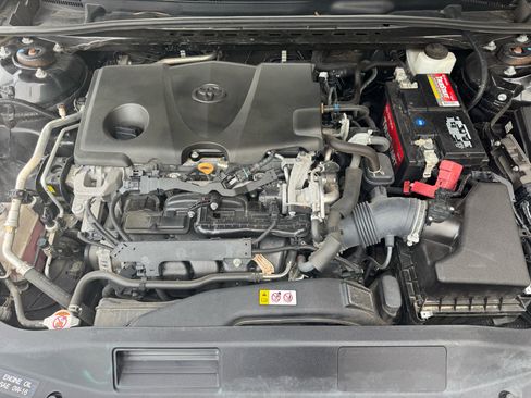 Used 2020 Toyota Camry SE image 34