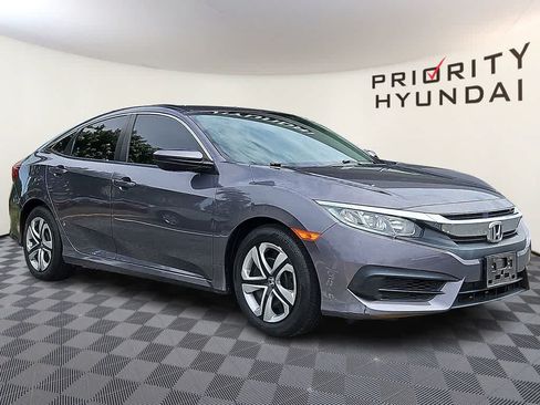 Used 2018 Honda Civic LX image 3
