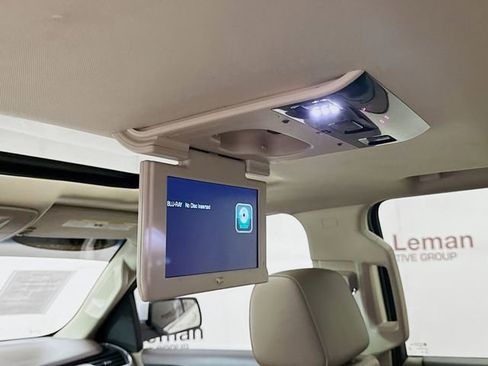 Used 2018 Chevrolet Tahoe LT image 27