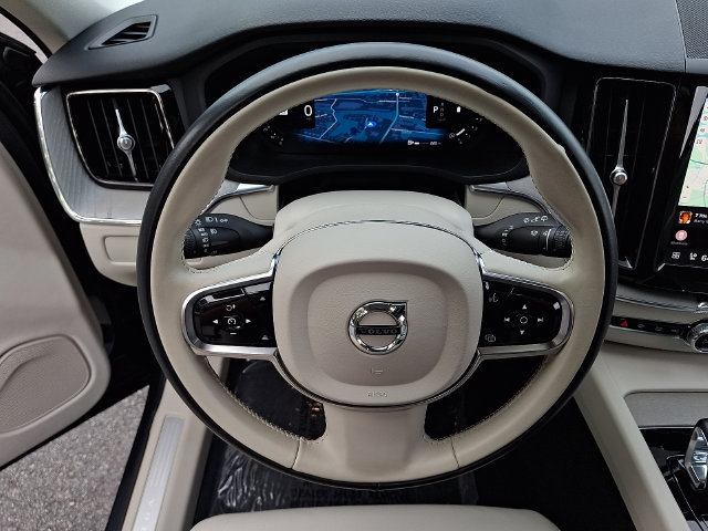 Used 2024 Volvo XC60 B5 Plus w/ Protection Package Premier AWD/4WD image 20