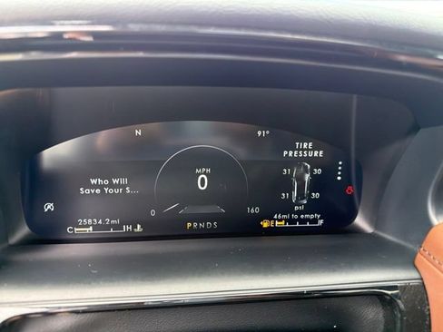 Used 2023 Lincoln Nautilus Reserve FWD image 29