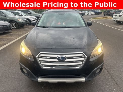 Used 2015 Subaru Outback 2.5i Limited image 2