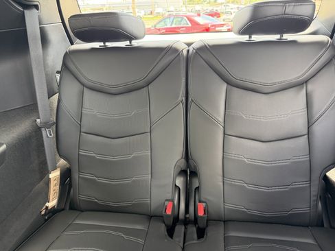 Certified 2025 Cadillac XT6 Sport w/ Platinum Package image 17