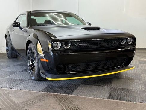 Certified 2022 Dodge Challenger R/T Scat Pack image 1