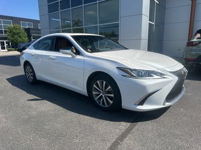 Used 2021 Lexus ES 250