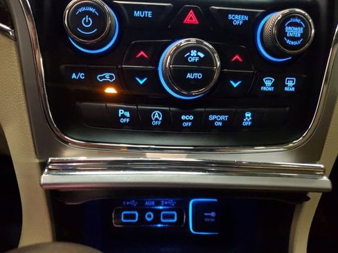 Used 2018 Jeep Grand Cherokee Limited w/ Trailer Tow Group IV image 19