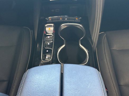 Used 2023 Buick Envision Essence FWD image 5