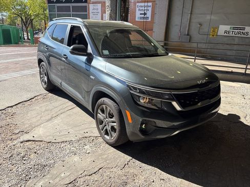 Certified 2023 Kia Seltos S w/ Navigation Package AWD/4WD image 1