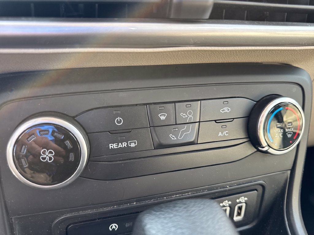 Used 2022 Ford EcoSport S AWD/4WD image 18