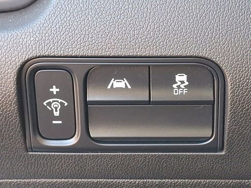 Used 2022 Kia Sorento S FWD image 28