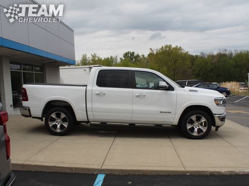 Used 2022 RAM 1500 Laramie AWD/4WD image 3