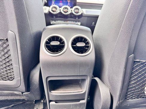 Certified 2024 Mercedes-Benz GLB 250 4MATIC image 18