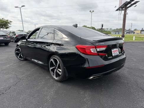 Used 2018 Honda Accord Sport image 5