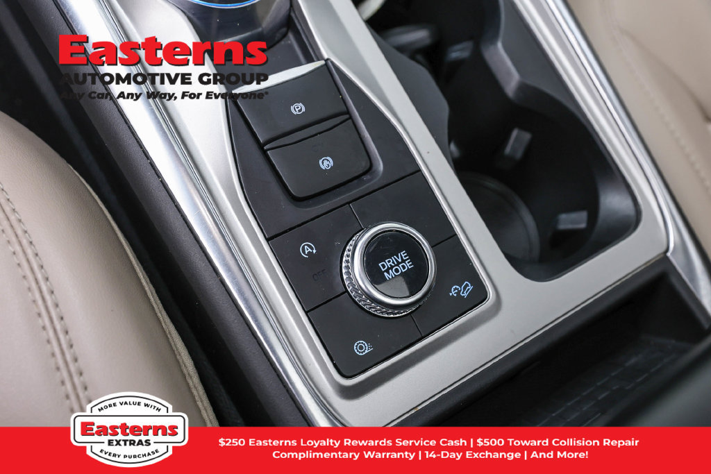 Used 2023 Ford Explorer XLT w/ Equipment Group 202A AWD/4WD image 22