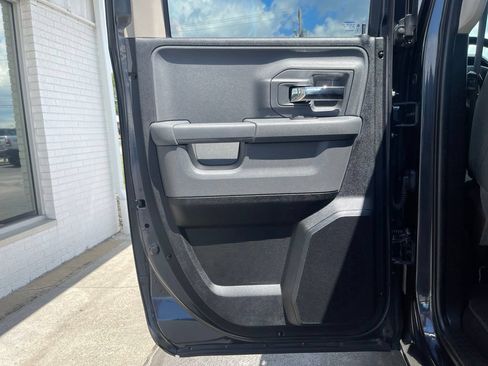 Used 2017 RAM 1500 Classic SLT AWD/4WD image 12