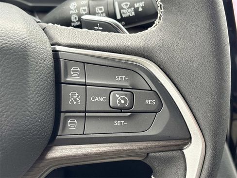 New 2025 Jeep Grand Cherokee L Limited w/ Black Appearance Package image 29