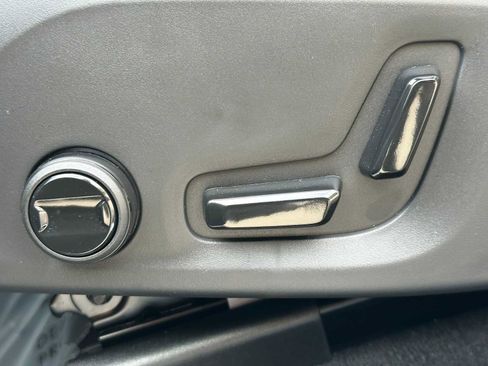 New 2026 Volvo XC60 B5 Plus w/ Protection Package Premier image 22