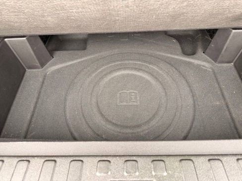 Used 2019 Chevrolet Equinox LT w/ Driver Convenience Package image 48