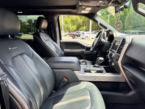Used 2019 Ford F150 Platinum w/ Equipment Group 701A Luxury AWD/4WD image 30