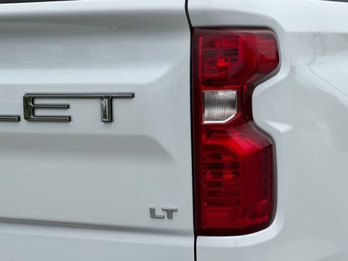 Used 2020 Chevrolet Silverado 1500 LT RWD image 30