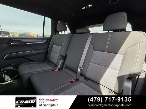 Used 2025 GMC Acadia Elevation FWD image 24