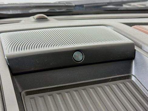 Used 2022 Ford F350 Platinum w/ FX4 Off-Road Package image 21