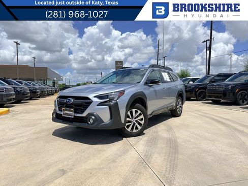 Used 2025 Subaru Outback Premium AWD/4WD image 1