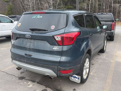 Used 2019 Ford Escape SE image 7