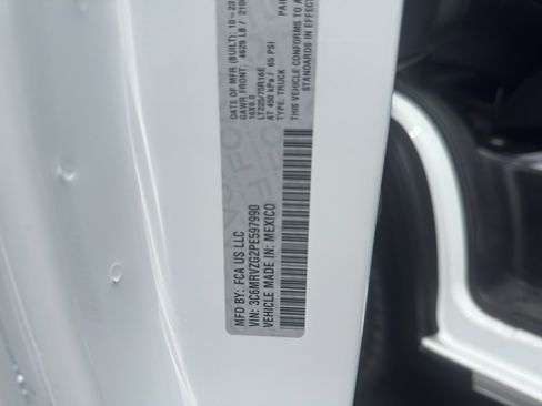 Used 2023 RAM ProMaster 3500 w/ Lane Management Group FWD image 13