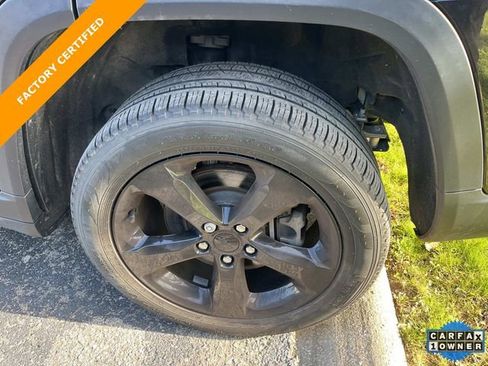 Used 2023 Jeep Grand Cherokee L Limited w/ Luxury Tech Group II image 9