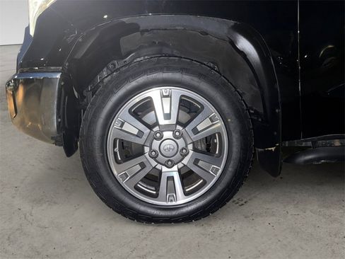Used 2014 Toyota Tundra 1794 Edition image 14