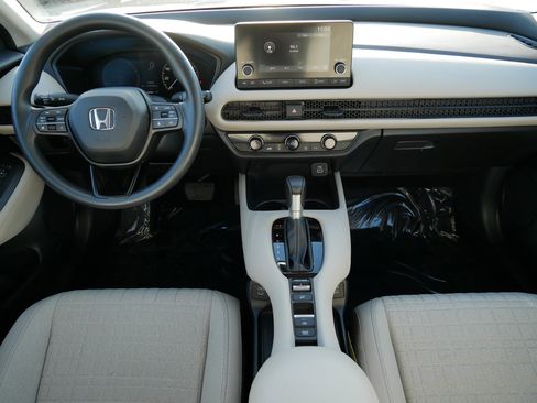 Used 2024 Honda HR-V LX image 10