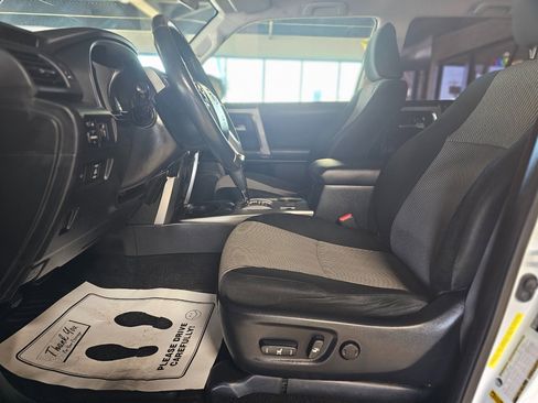 Used 2016 Toyota 4Runner RWD 4dr V6 SR5 (Natl) image 27