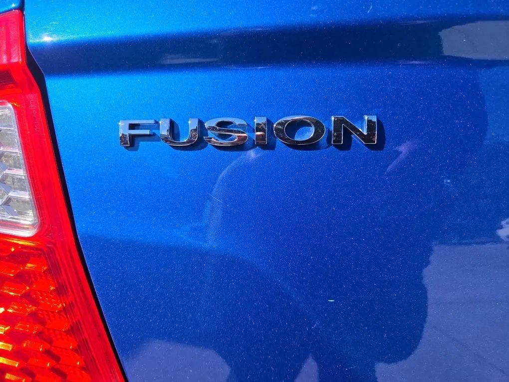 Used 2012 Ford Fusion SE FWD image 18