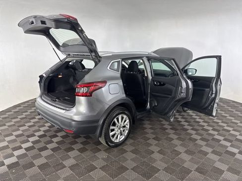 Used 2021 Nissan Rogue Sport SV FWD image 14
