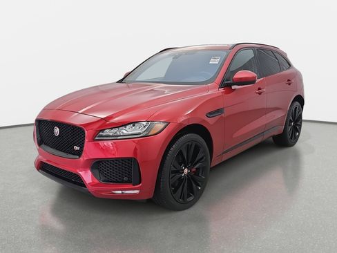 Used 2019 Jaguar F-PACE S image 7