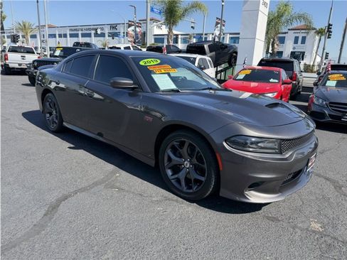Used 2019 Dodge Charger R/T image 6
