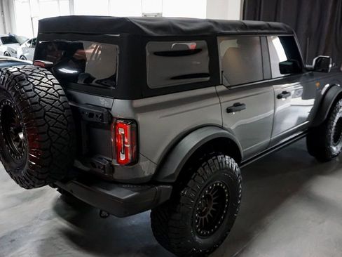 Used 2021 Ford Bronco Badlands image 80