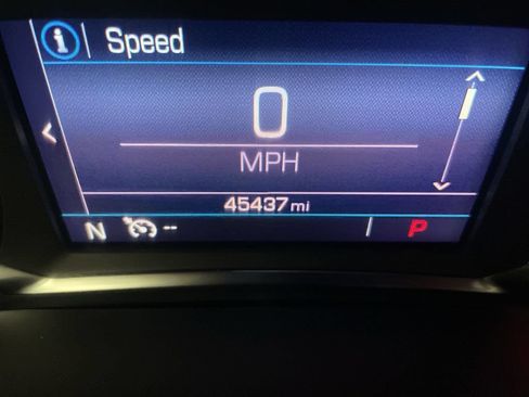 Used 2022 GMC Acadia SLE w/ Driver Convenience Package FWD image 6