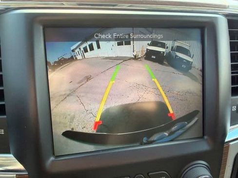 Used 2016 RAM 1500 Laramie w/ Convenience Group AWD/4WD image 16