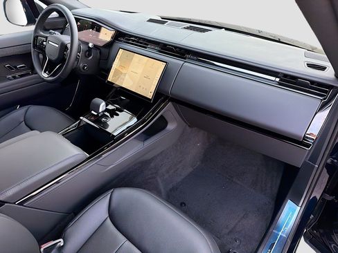 New 2026 Land Rover Range Rover Sport Dynamic SE image 13
