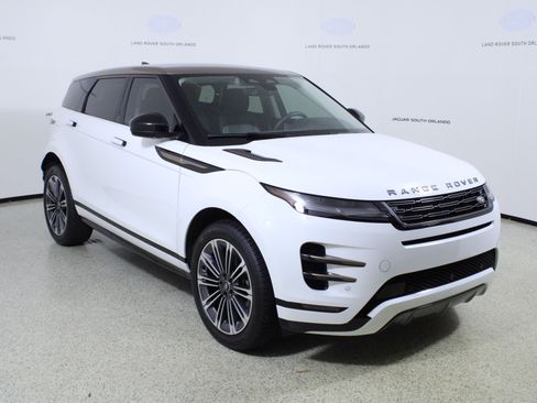 Used 2024 Land Rover Range Rover Evoque Dynamic SE image 3