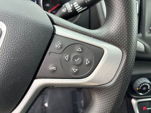 Used 2024 GMC Terrain SLE image 24