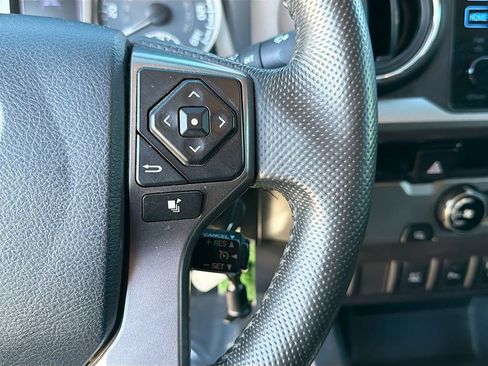 Used 2017 Toyota Tacoma SR5 w/ Tow Package image 35