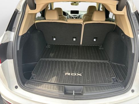 Certified 2023 Acura RDX FWD w/ Technology Package image 11